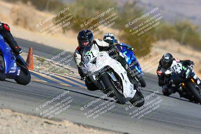 media/Jan-16-2022-CVMA (Sun) [[7f3d92989d]]/Race 2 Supersport Middleweight/